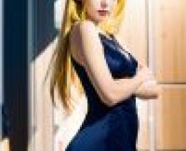 Yami Golden Darkness，Model wearing blue dress for Roxor.