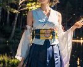 FF X，尤娜，身穿和服的年輕女子。