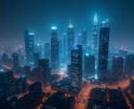 城市夜景，摩天大樓林立的夜色城市景觀。