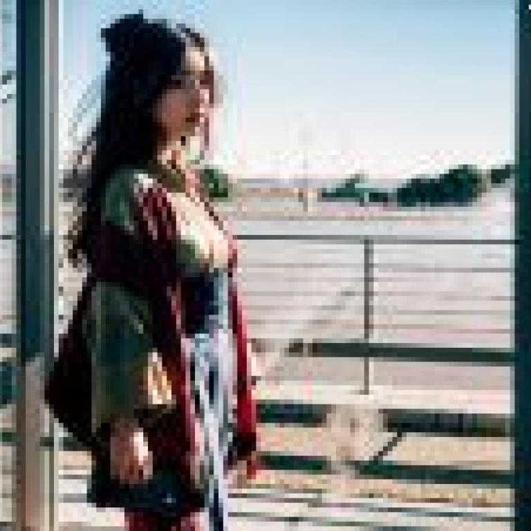 Computer wallpaper， Japanese sexy beauties in short skirts， realistic， Hanfu elegance