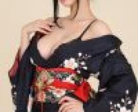 kimono，A woman with a red bow in her hair.