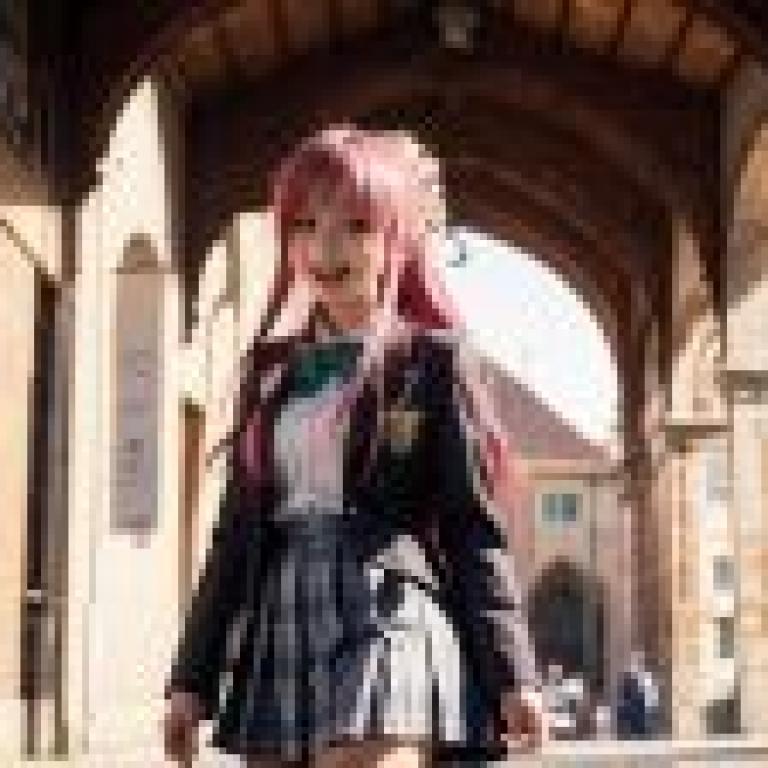 Computer wallpaper， Lala Satalin Debiruk， outsourcing queen， real person， cute JK girl trend
