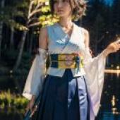 FF X，尤娜，身穿和服的年輕女子。