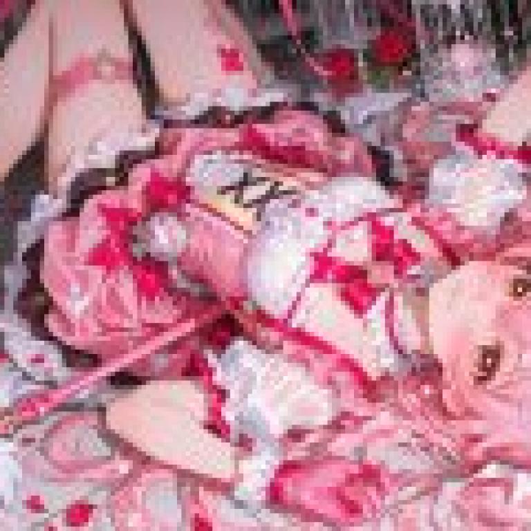 Magical Girl Flower，Anime girl with pink dress and heels.