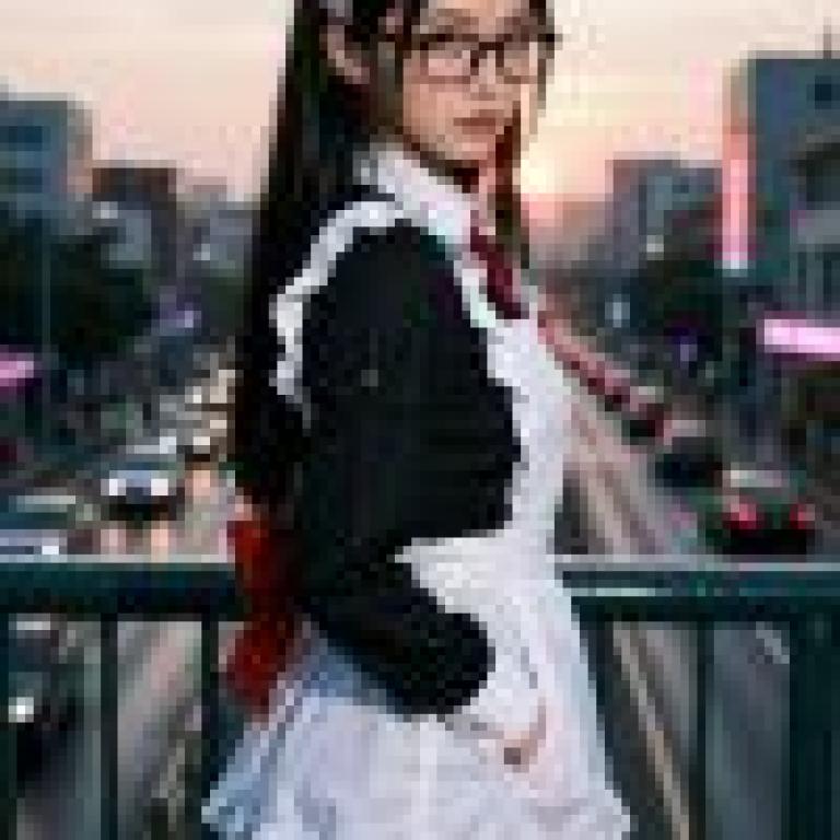Uniform Road，A girl wearing glasses and red headband standing on bridge.