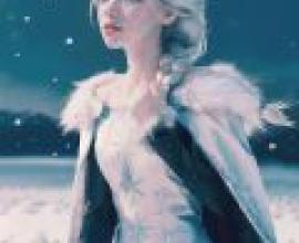 《冰雪奇緣》中的艾莎，雪地裡的金髮女孩。