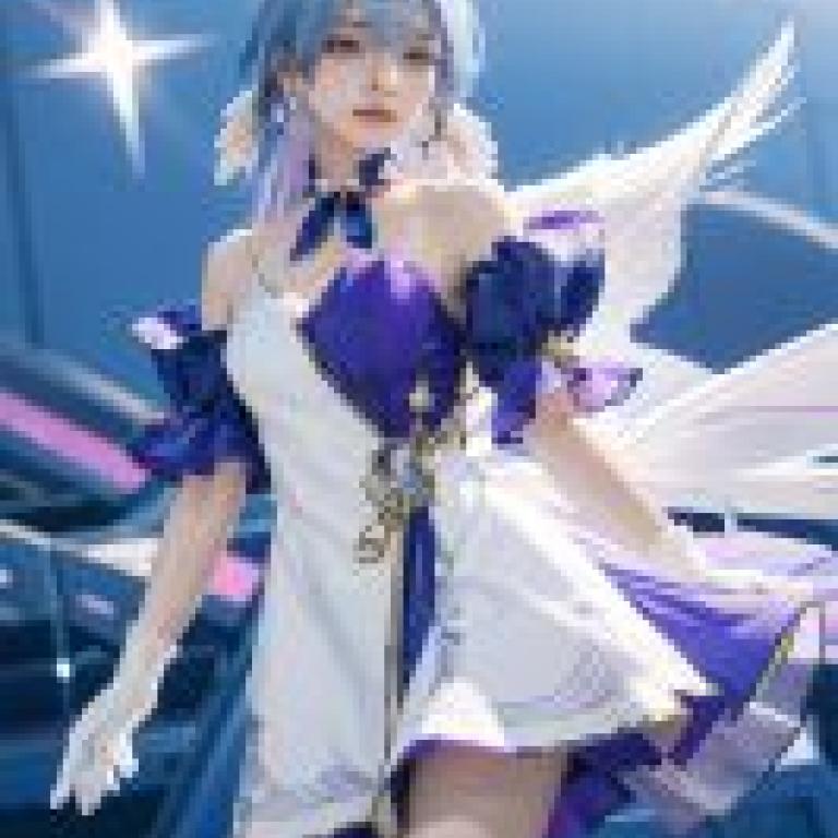 Honkai Star Rail，Robin，A girl in blue with an angelic appearance and a crown on her head.