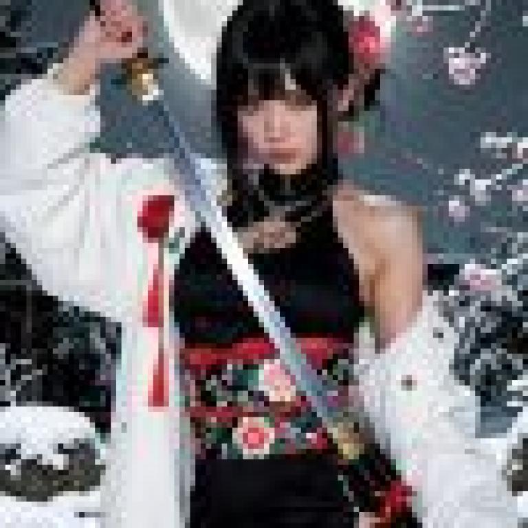kimono，Asian woman holding a sword and wearing a black dress with red trim.