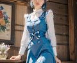 神裡綾香（原神），身穿藍色衣服的女性角色。