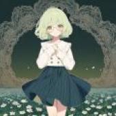 A beautiful dream on the green grass，Girl with glasses next to black arch.