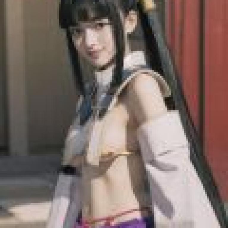 牛若丸，Fate Grand Order，身穿紫色和白色服裝的女性動畫角色。