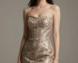 Dance of the Night，Girl in gold dress.