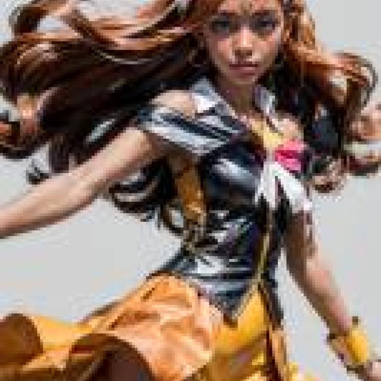 Mobile wallpaper， Filled Happiness Pretty Cure， Realistic， Scissor Massed is the name of this artist.
