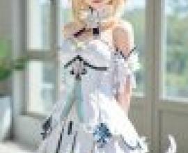 vitality，Woman in white with bow and ruffles.