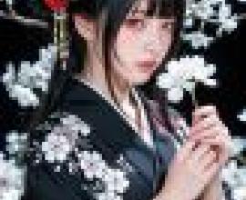 girls，A woman with a flower in her mouth
