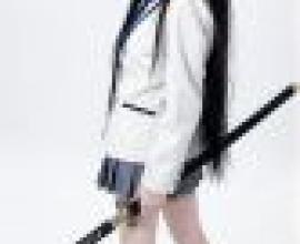 Samurai Girl，A girl wearing a white jacket holds a toy sword.