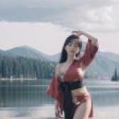 Computer desktop， live version， kimono beauty， water surface kimono phantom