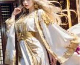 Mobile wallpaper， Moroccan Caftan， Realism， Model in gold and white for Oyster magazine.