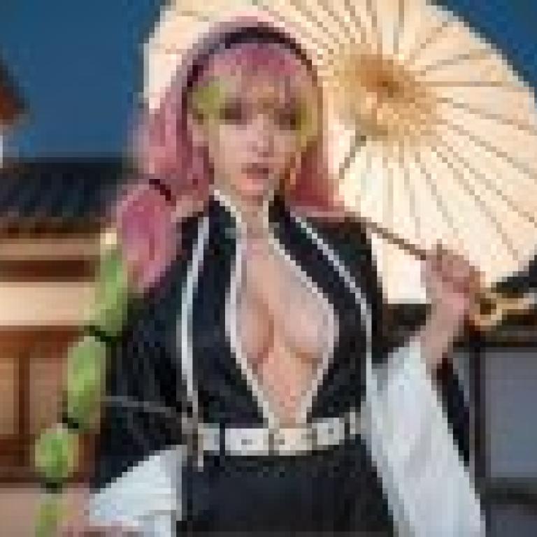 Fighting Girl，Anime girl in anime outfit.