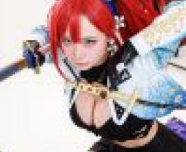 Cute girl，A girl is dressed as a cat and holding a sword.