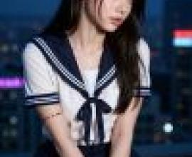 Special occupations，A young woman in a sailor uniform.