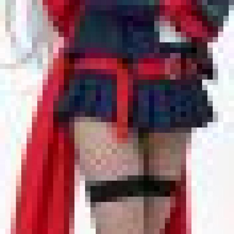 女孩們，一個穿著水手服的女孩。