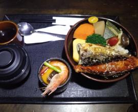 [台中][菜單MENU][日式料理] 八坂丼屋 --- 生魚片.海鮮.丼飯(2016年06月02日)