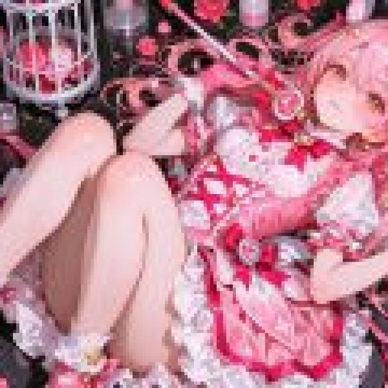 Magical Girl Flower，A girl wearing pink dress in the image.