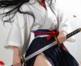 Samurai Girl，A black haired woman wearing white with a red tie holds a sword.