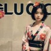 Computer wallpaper， magazine cover beauty photo， real person， Oriental Wansha: youthful elegance by the pool