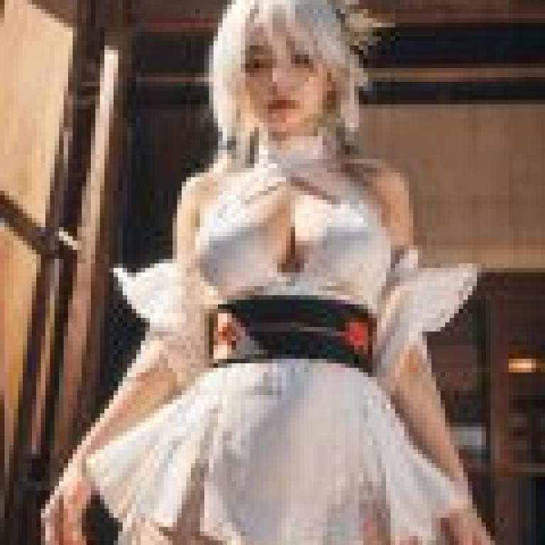 Anachiro 又名 Cinderella NIKKE，女子戴著耳環。