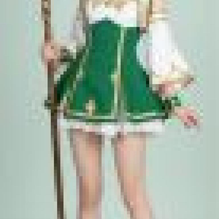 Magic Memories，A young woman dressed in a medieval costume.