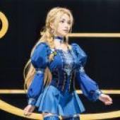 Killer Queen，Demon Lord，A blonde woman in blue dress.