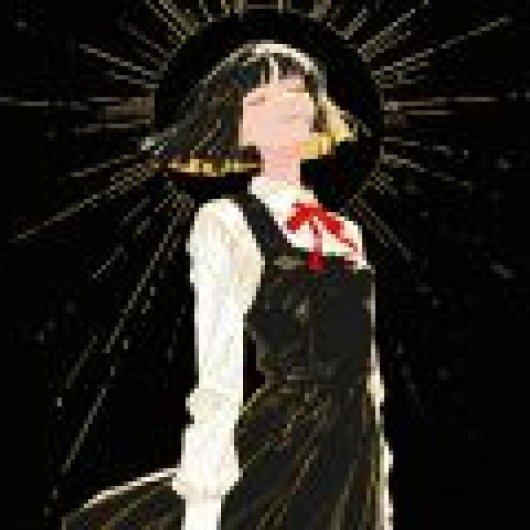 日本JK剪影，身穿黑色洋裝、穿著紅色領結的女子。