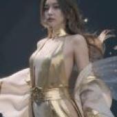 Female mage，A woman in a yellow dress.