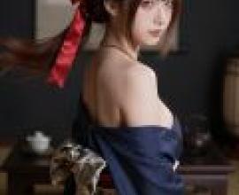 Mysterious Japanese Girlfriend，Woman in blue with red bow.