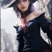 Sienna Merdein Senya，The witch with purple hair is wearing a black dress.