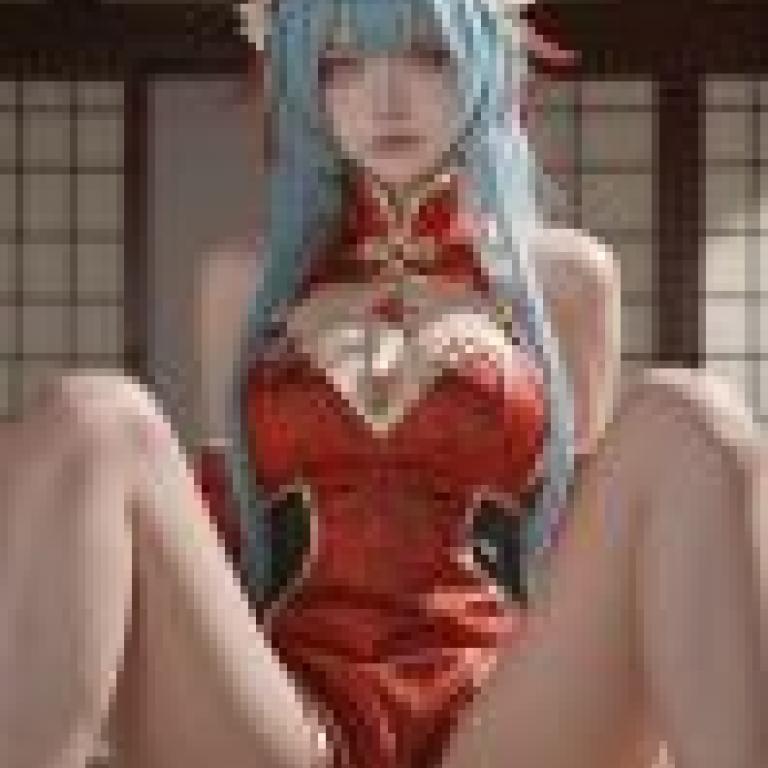 美女，一位身穿紅金服飾、藍頭髮的女子。