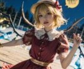 手機桌布，Flandre Scarlet Touhou，寫實，一名女孩登上了 Naightgr 雜誌的封面。
