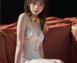 Night CrisisModel poses with one leg bent.