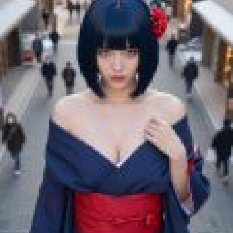 Japanese traditional beauty，Blue hair girl.