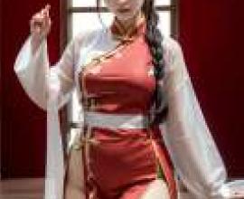 Chinese daughter clothing，A woman in red and white.