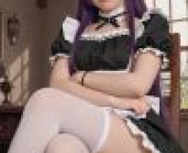 beauty，A woman in a maid s outfit.
