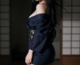 The Japanese Phantom of an Old House，Black dress on a model.