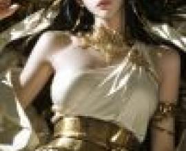 Sensual wind，Girl in white dress and gold headband.