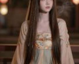 Night in Changan，The woman has long brown hair.