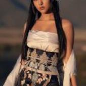 Exotic，Woman in a dress.