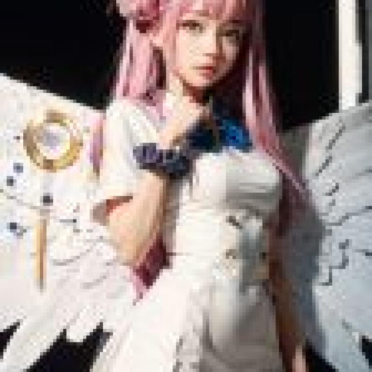 Mobile wallpaper， Misono Mika Blue Archive， realistic， fantasy wing shadow
