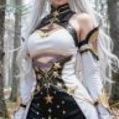 ZIT trans，身穿cosplay服飾的女子。