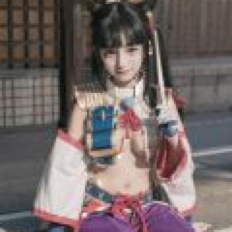 牛若丸，Fate Grand Order，一位身著戲服的女子對著鏡頭擺姿勢。